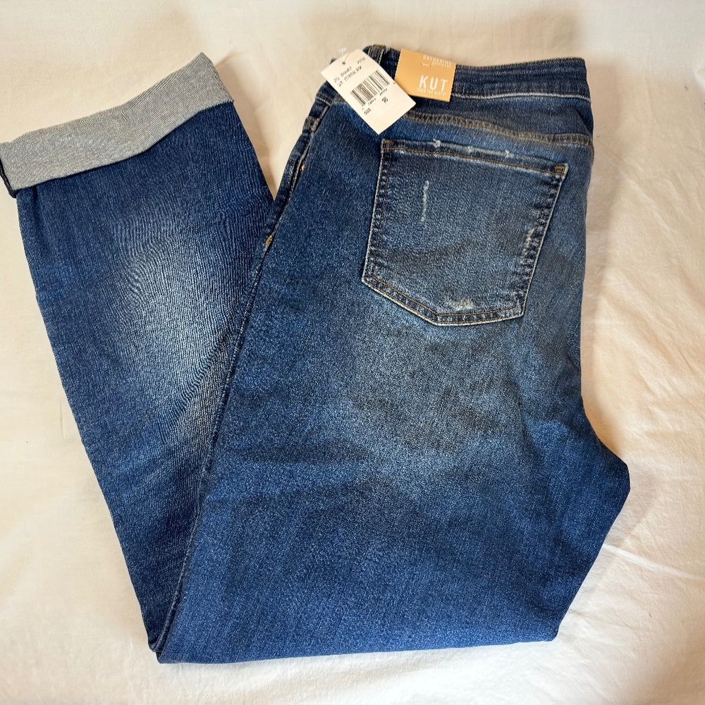 BNWT Kut From the Kloth Catherine Boyfriend Jeans